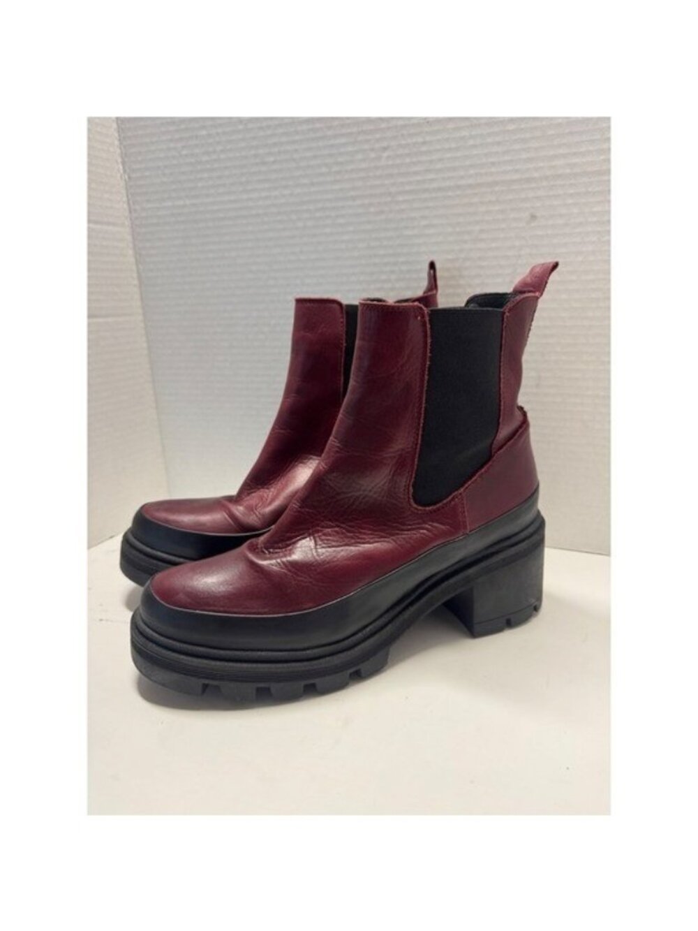 Miz Mooz Brexton Burgundy Leather Lug Sole Platform Chelsea Boots Size 40 9.5